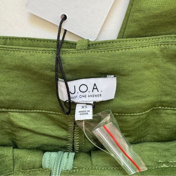 J.O.A. Women's Belted Crop Pants Size X-Small NWT - Picture 4 of 10